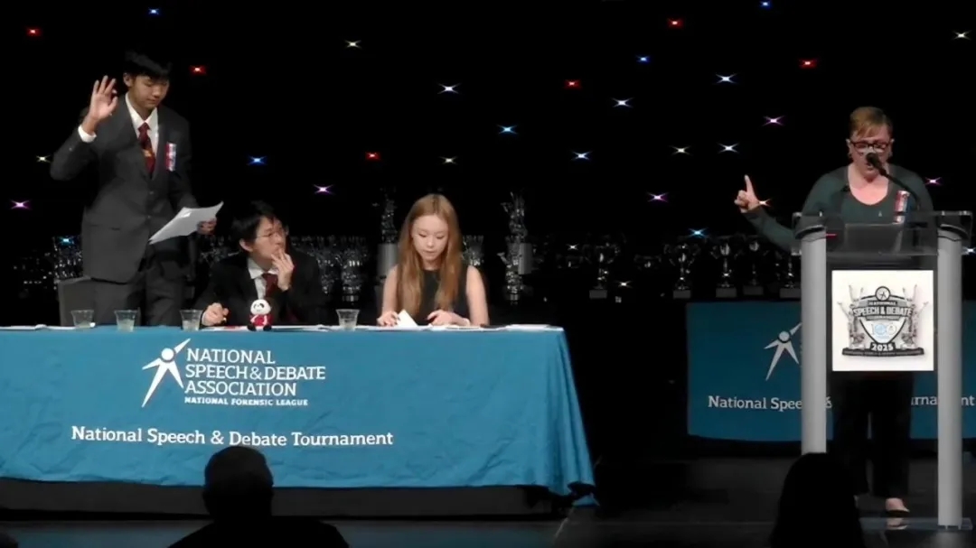 冠军故事|廖子墨&马君赫：思辨给我自由，也给了我跳出框架的勇气